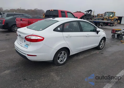 2018 Ford Fiesta Se z USA, uszkodzony, nr VIN 3FADP4BJ1JM104494